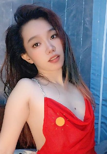 Lina live person preview